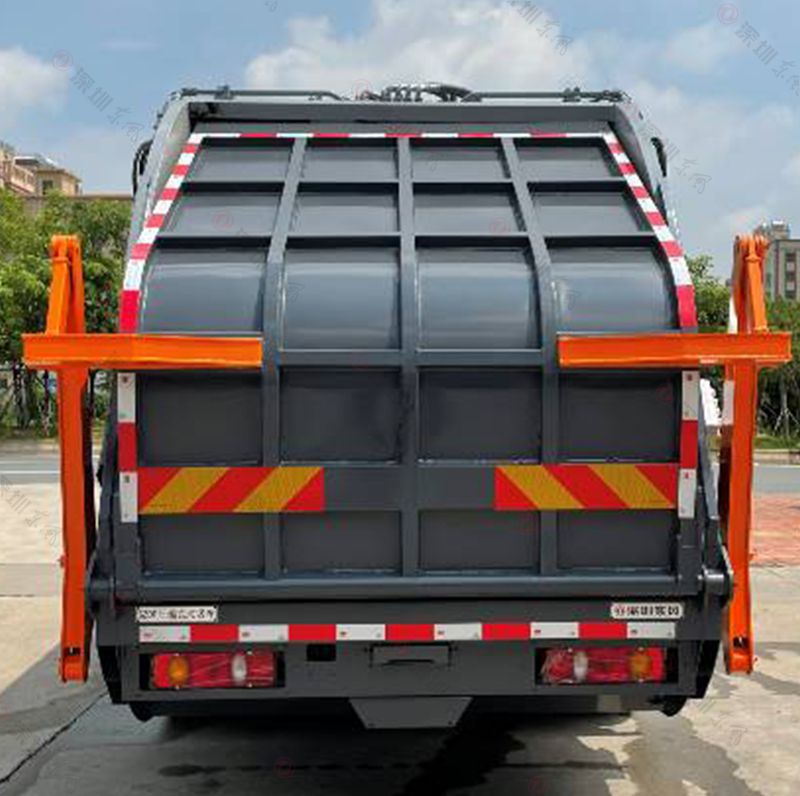 5T Tianjin 3950 Compressed GarbageTruck