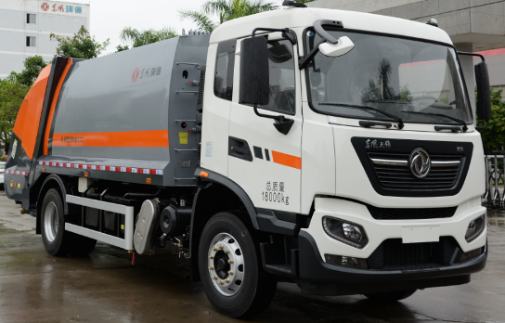 18T rear-mounted compressed garbage truck